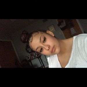 Meet your Posher, Tori